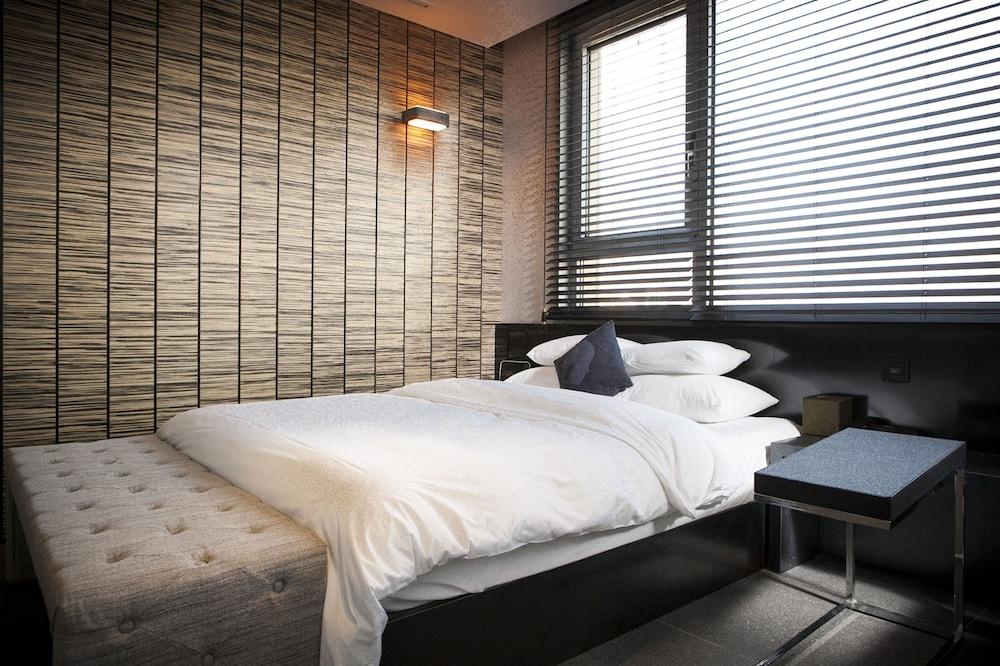 Hotel The Designers Hongdae Сеул Екстер'єр фото