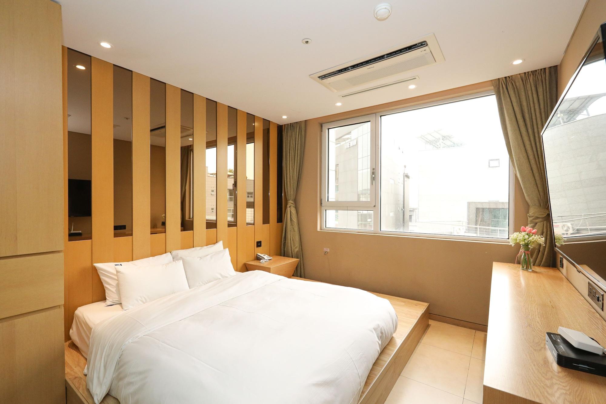 Hotel The Designers Hongdae Сеул Екстер'єр фото