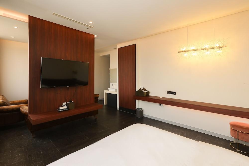 Hotel The Designers Hongdae Сеул Екстер'єр фото