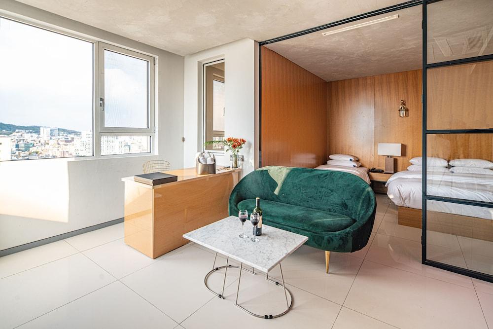 Hotel The Designers Hongdae Сеул Екстер'єр фото